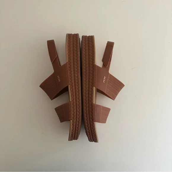 Reef Brown Water Vista Platform water resistant sandals - Picture 9 of 11
